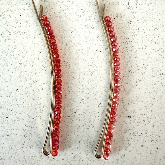 Red Crystal Gold Bobby Pin Hair Clip - Picture 3 of 3